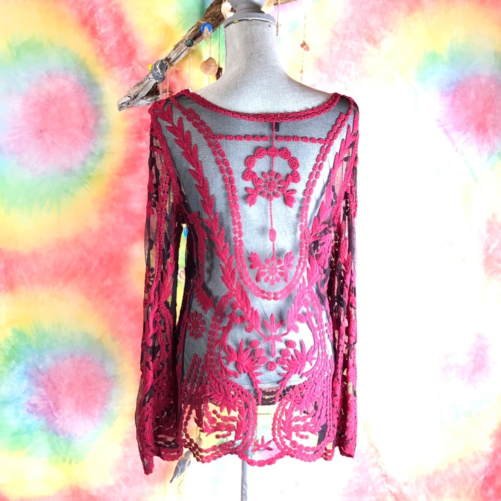 Gorgeous Deep red and Black sheer Lace long sleeved top EC - Picture 5 of 12
